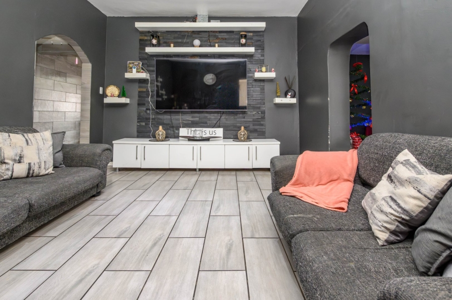 9 Bedroom Property for Sale in Algoa Park Eastern Cape